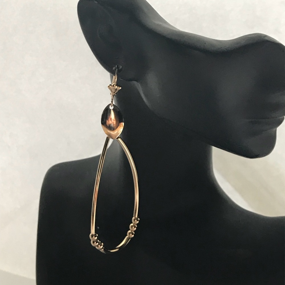 Large oval shape goldfilled dangle Earrings - Picture 2 of 3